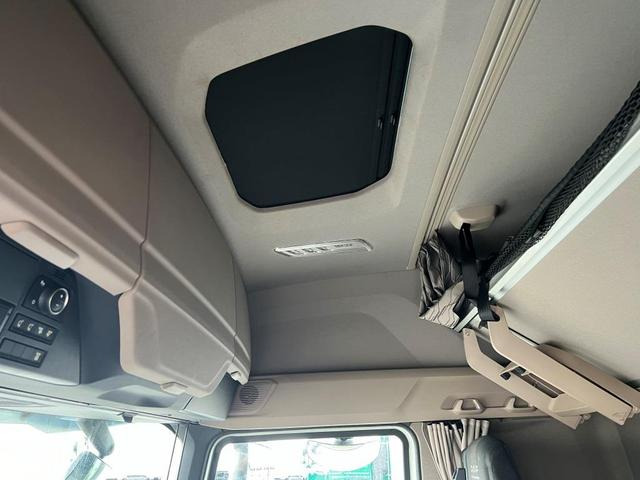 DAF XFn 480 FT Intarder 2xTank 1.105 L Vollspoiler - Камион влекач: слика 5 DAF XFn 480 FT Intarder 2xTank 1.105 L Vollspoiler - Камион влекач: слика 5