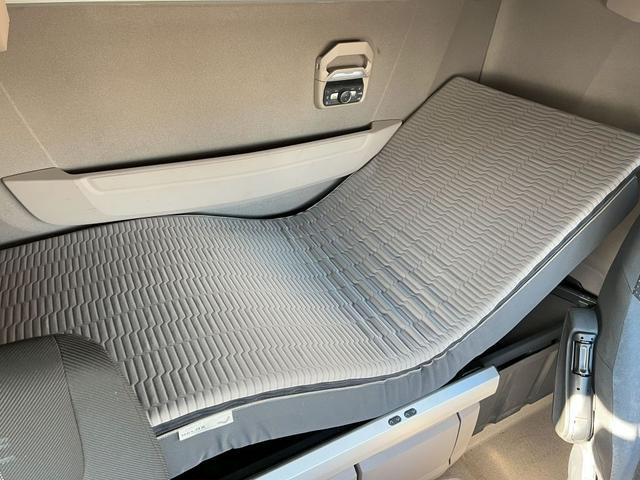 DAF XG 480 FT TraXon Intarder 2xTank Hydraulikanlage - Камион влекач: слика 3 DAF XG 480 FT TraXon Intarder 2xTank Hydraulikanlage - Камион влекач: слика 3