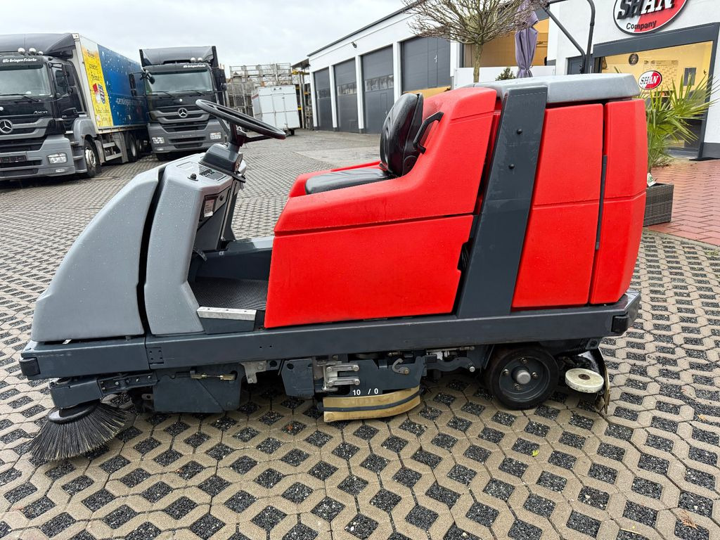 Hakomatic B1100 Kehr- Nass- Scheuersaugmaschine - Машина за чистење подови: слика 2 Hakomatic B1100 Kehr- Nass- Scheuersaugmaschine - Машина за чистење подови: слика 2