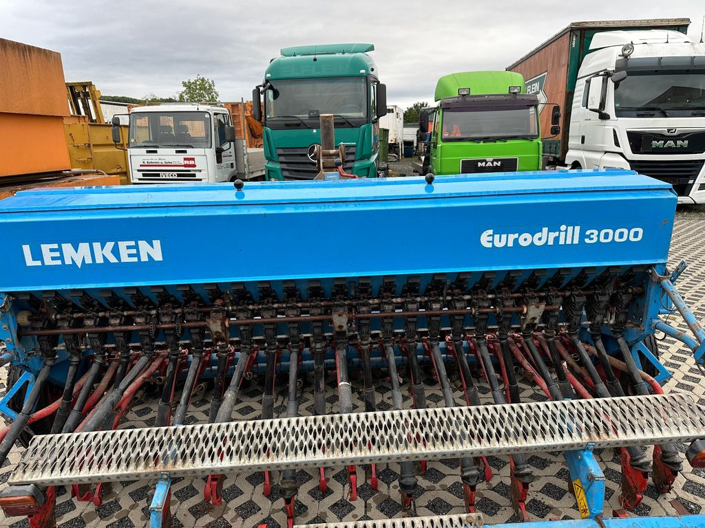 Lemken EURO 300/25 Eurodrill 3000 Güttler-breviglieri - Комбајнска семенска дупчалка: слика 3 Lemken EURO 300/25 Eurodrill 3000 Güttler-breviglieri - Комбајнска семенска дупчалка: слика 3