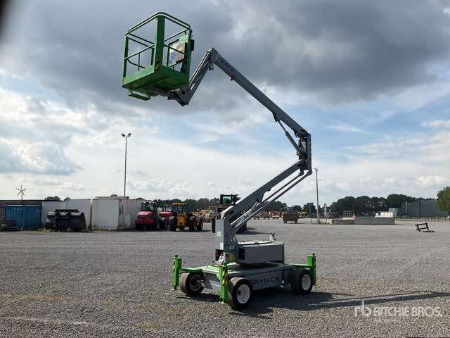 2000 Skyjack SJ12 2WD Electric Articulating Boom Lift - Дигачка зглобна платформа: слика 3 2000 Skyjack SJ12 2WD Electric Articulating Boom Lift - Дигачка зглобна платформа: слика 3