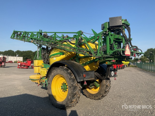 2002 John Deere 840 28 m Pull-Type Sprayer - Стазен распрскувач: слика 3 2002 John Deere 840 28 m Pull-Type Sprayer - Стазен распрскувач: слика 3