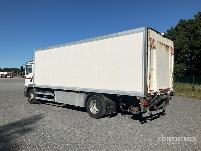 2006 MAN TGM 18.240 4x2 (Inoperable) Van Truck - Товарно комбе: слика 3 2006 MAN TGM 18.240 4x2 (Inoperable) Van Truck - Товарно комбе: слика 3