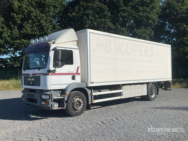 2006 MAN TGM 18.240 4x2 (Inoperable) Van Truck - Товарно комбе: слика 2 2006 MAN TGM 18.240 4x2 (Inoperable) Van Truck - Товарно комбе: слика 2