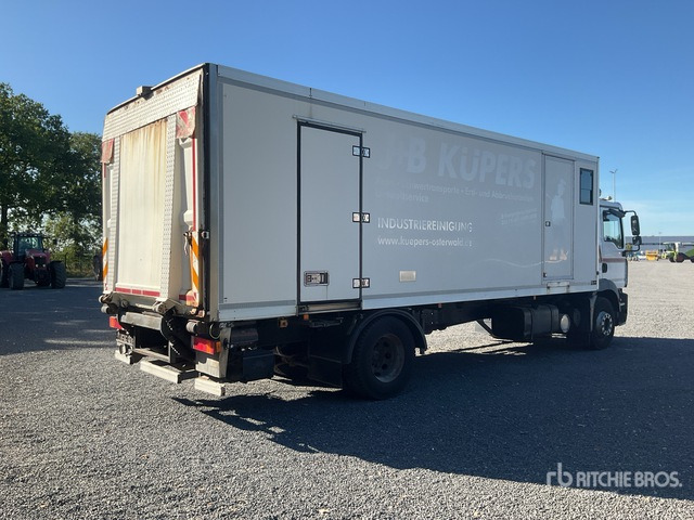 2006 MAN TGM 18.240 4x2 (Inoperable) Van Truck - Товарно комбе: слика 4 2006 MAN TGM 18.240 4x2 (Inoperable) Van Truck - Товарно комбе: слика 4