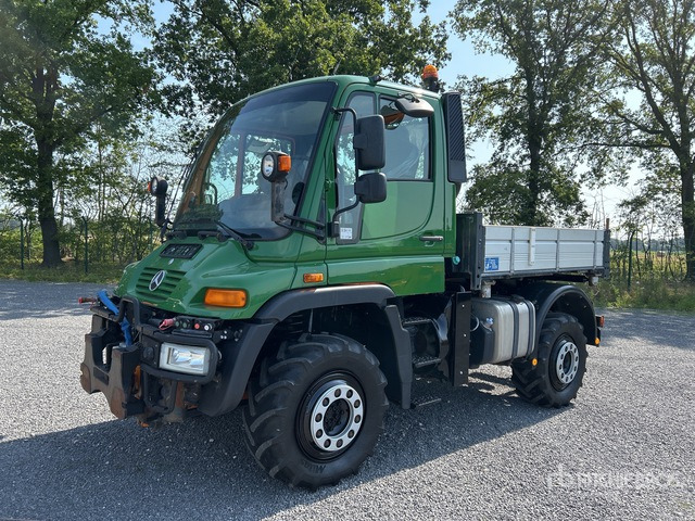 2007 Mercedes-Benz Unimog U400 4x4 Utility Truck - Мулчер/ Косилка за жива ограда: слика 1 2007 Mercedes-Benz Unimog U400 4x4 Utility Truck - Мулчер/ Косилка за жива ограда: слика 1