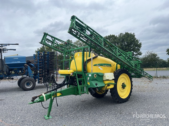 2011 John Deere 732 24 m Pull-Type Sprayer - Стазен распрскувач: слика 2 2011 John Deere 732 24 m Pull-Type Sprayer - Стазен распрскувач: слика 2