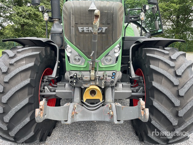 2014 Fendt 824 Vario Profi Plus 4WD Tractor - Трактор: слика 5 2014 Fendt 824 Vario Profi Plus 4WD Tractor - Трактор: слика 5