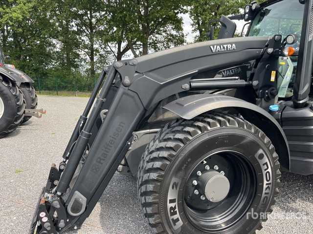 2020 Valtra T234D Smart Touch 4WD Tractor - Трактор: слика 5 2020 Valtra T234D Smart Touch 4WD Tractor - Трактор: слика 5