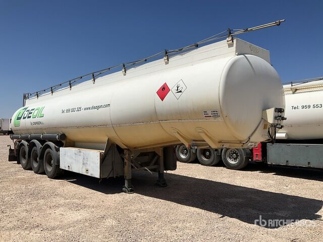 2004 ROS ROCA SC3 Tri/A Tanker Trailer - Полуприколка цистерна: слика 4 2004 ROS ROCA SC3 Tri/A Tanker Trailer - Полуприколка цистерна: слика 4
