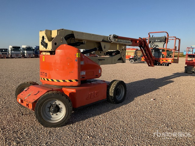 2005 JLG E450AJ 2WD Electric (Inoperable) Articulating Boom Lift - Дигачка зглобна платформа: слика 1 2005 JLG E450AJ 2WD Electric (Inoperable) Articulating Boom Lift - Дигачка зглобна платформа: слика 1