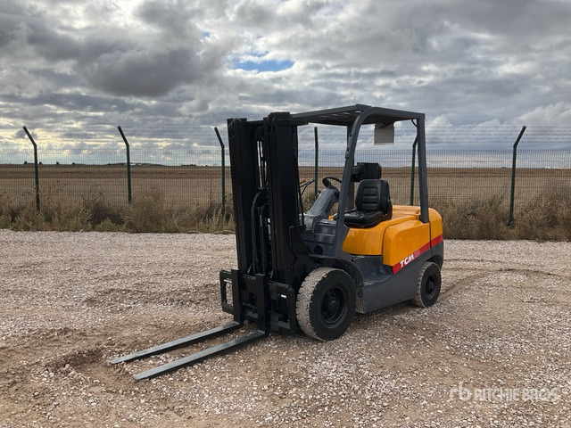 2008 TCM FHD25T3A Forklift - Дизел вилушкар: слика 2 2008 TCM FHD25T3A Forklift - Дизел вилушкар: слика 2