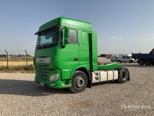 2015 DAF XF 510 FT 4x2 S/A Sleeper Truck Tractor - Мулчер/ Косилка за жива ограда: слика 1 2015 DAF XF 510 FT 4x2 S/A Sleeper Truck Tractor - Мулчер/ Косилка за жива ограда: слика 1