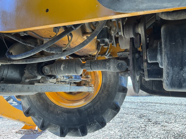 2015 JCB 540-170 Telehandler - Телескопски ракувач: слика 4 2015 JCB 540-170 Telehandler - Телескопски ракувач: слика 4