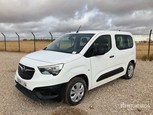 2020 Opel Combo Passenger Van - Минибус, Патничко комбе: слика 1 2020 Opel Combo Passenger Van - Минибус, Патничко комбе: слика 1