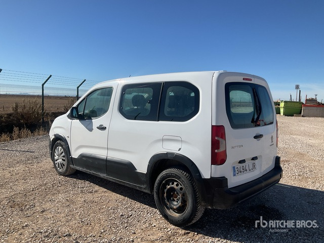 2020 Peugeot Rifter Passenger Van - Минибус, Патничко комбе: слика 2 2020 Peugeot Rifter Passenger Van - Минибус, Патничко комбе: слика 2