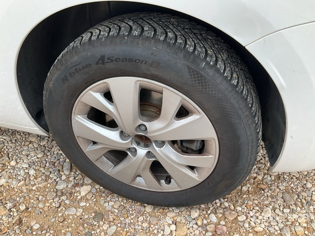 2021 Citroen C4 Grand Spacetourer Automobile - Автомобил: слика 4 2021 Citroen C4 Grand Spacetourer Automobile - Автомобил: слика 4