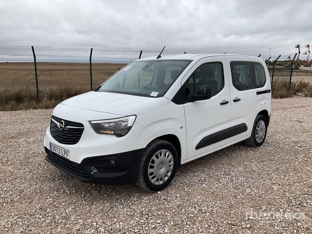 2021 Opel Combo Life Passenger Van - Минибус, Патничко комбе: слика 1 2021 Opel Combo Life Passenger Van - Минибус, Патничко комбе: слика 1