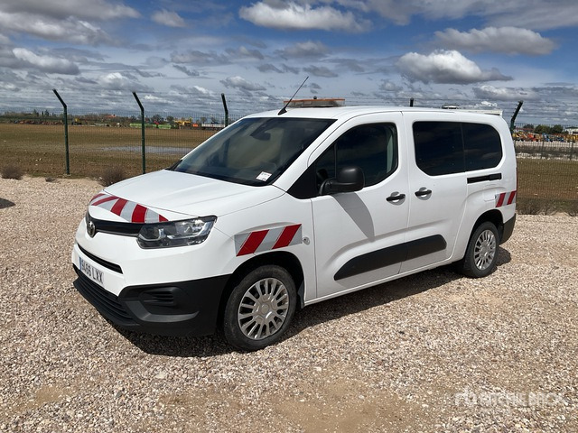 2022 Toyota Proace City Verso 5 Passenger Van - Минибус, Патничко комбе: слика 1 2022 Toyota Proace City Verso 5 Passenger Van - Минибус, Патничко комбе: слика 1