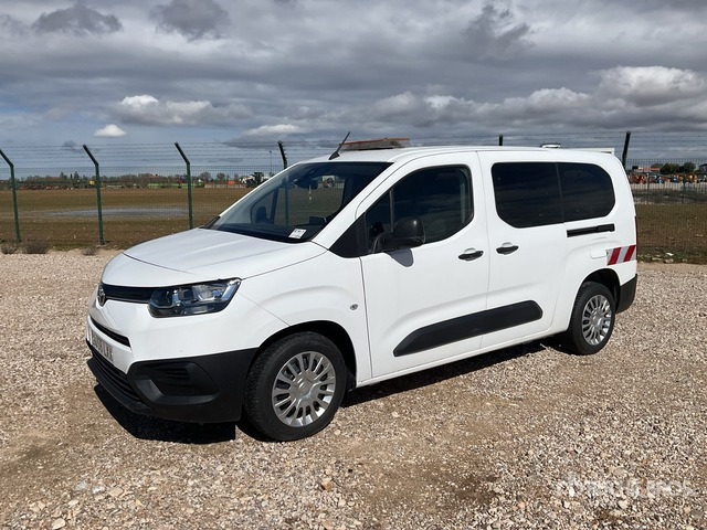 2022 Toyota Proace City Verso 5 Passenger Van - Минибус, Патничко комбе: слика 3 2022 Toyota Proace City Verso 5 Passenger Van - Минибус, Патничко комбе: слика 3