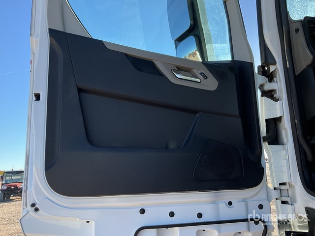 2020 Ford F-MAX 500 4x2 S/A Sleeper Truck Tractor - Камион влекач: слика 4 2020 Ford F-MAX 500 4x2 S/A Sleeper Truck Tractor - Камион влекач: слика 4