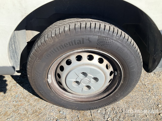 2017 Fiat Fiorino Multijet Van Truck - Комбе: слика 4 2017 Fiat Fiorino Multijet Van Truck - Комбе: слика 4