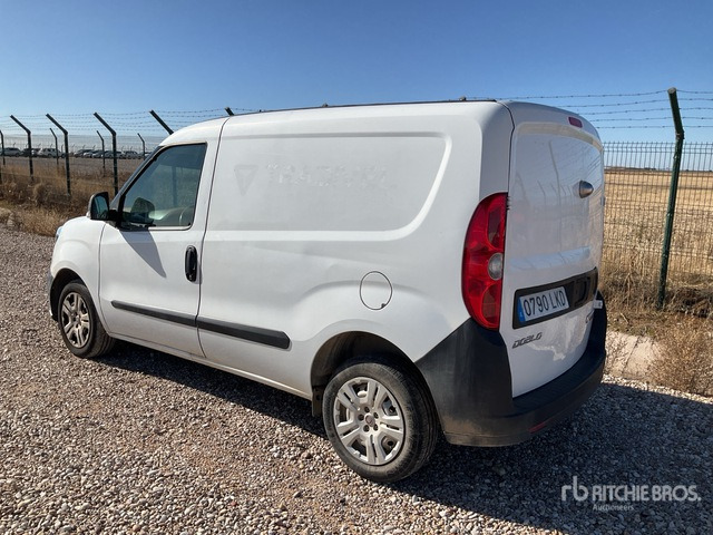 2020 Fiat Doblo Cargo Van - Комбе: слика 2 2020 Fiat Doblo Cargo Van - Комбе: слика 2