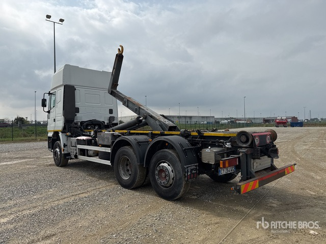2001 Iveco Eurostar 260E40 6x2 Sleeper Roll-Off Truck - Камион со кука за подигање: слика 3 2001 Iveco Eurostar 260E40 6x2 Sleeper Roll-Off Truck - Камион со кука за подигање: слика 3