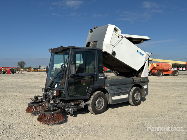 2006 Schmidt Compact 200 Autocarro spazzatrice - Возило за метење: слика 1 2006 Schmidt Compact 200 Autocarro spazzatrice - Возило за метење: слика 1