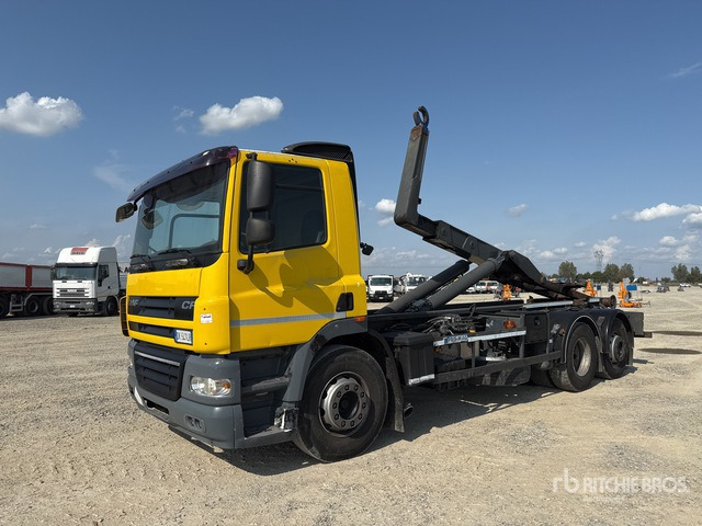 2007 DAF CF85 6x2 Roll-Off Truck - Камион со кука за подигање: слика 2 2007 DAF CF85 6x2 Roll-Off Truck - Камион со кука за подигање: слика 2