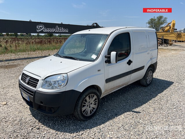 2008 Fiat Doblo (Inoperable) Van Truck - Мало комбе: слика 2 2008 Fiat Doblo (Inoperable) Van Truck - Мало комбе: слика 2