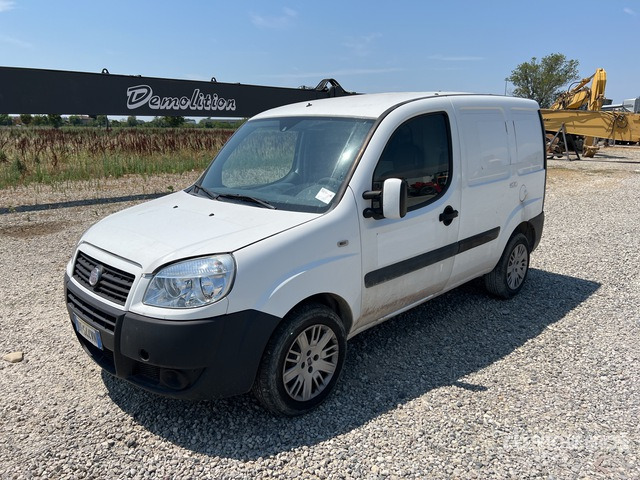 2008 Fiat Doblo (Inoperable) Van Truck - Мало комбе: слика 3 2008 Fiat Doblo (Inoperable) Van Truck - Мало комбе: слика 3