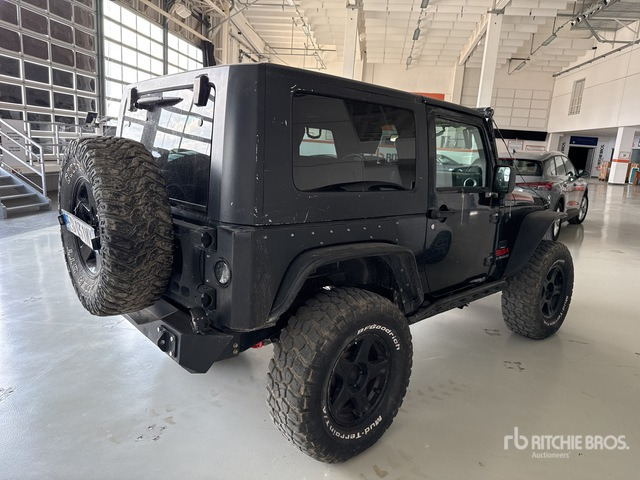 2009 Chrysler Jeep Wrangler Rubicon SUV Sport Utility Vehicle - SUV: слика 4 2009 Chrysler Jeep Wrangler Rubicon SUV Sport Utility Vehicle - SUV: слика 4