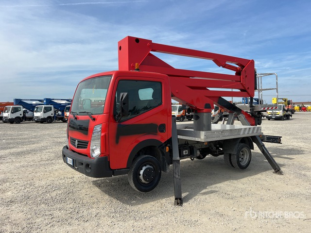 2011 Renault Maxity 2011 Socage DA320 20 m on Bucket Truck - Камион со подигачка кошница: слика 1 2011 Renault Maxity 2011 Socage DA320 20 m on Bucket Truck - Камион со подигачка кошница: слика 1