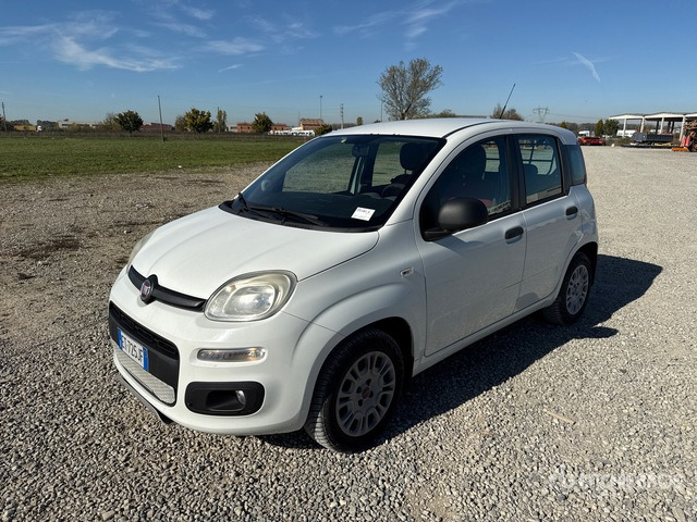 2013 Fiat Panda Automobile - Автомобил: слика 1 2013 Fiat Panda Automobile - Автомобил: слика 1