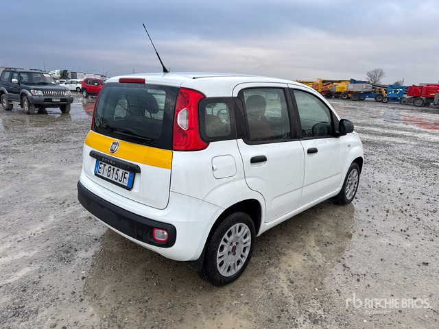 2013 Fiat Panda Automobile - Автомобил: слика 3 2013 Fiat Panda Automobile - Автомобил: слика 3