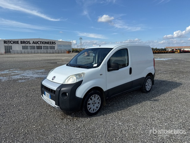 2015 Fiat Fiorino Autocarro furgonato - Мало комбе: слика 1 2015 Fiat Fiorino Autocarro furgonato - Мало комбе: слика 1