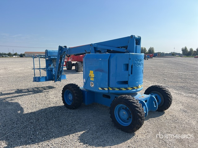 2015 Genie Z-34/22 (Inoperable) Articulating Boom Lift - Дигачка зглобна платформа: слика 4 2015 Genie Z-34/22 (Inoperable) Articulating Boom Lift - Дигачка зглобна платформа: слика 4