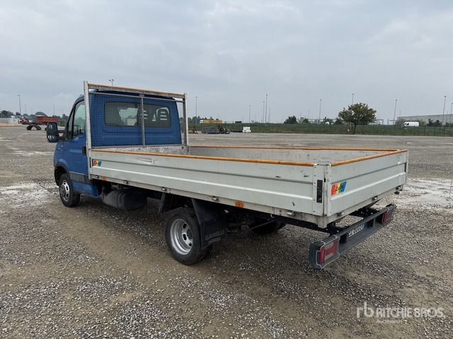 2015 Iveco Daily 35C11 Autocarro cassone fisso - Комбе со отворен сандак: слика 4 2015 Iveco Daily 35C11 Autocarro cassone fisso - Комбе со отворен сандак: слика 4