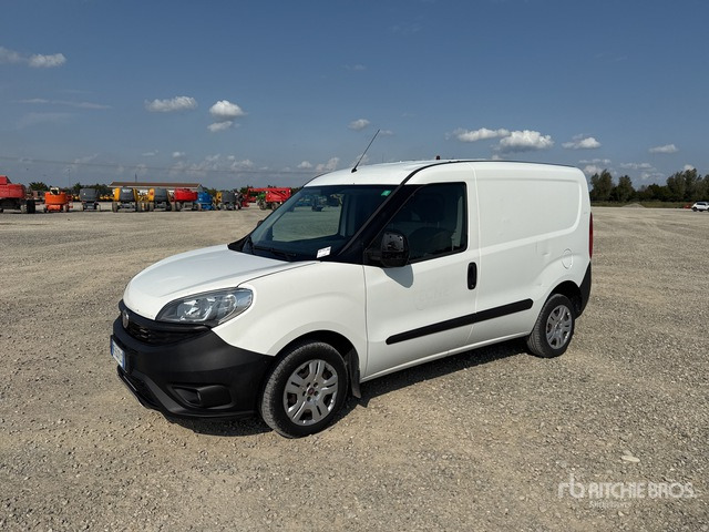 2016 Fiat Doblo Autocarro furgonato - Мало комбе: слика 3 2016 Fiat Doblo Autocarro furgonato - Мало комбе: слика 3