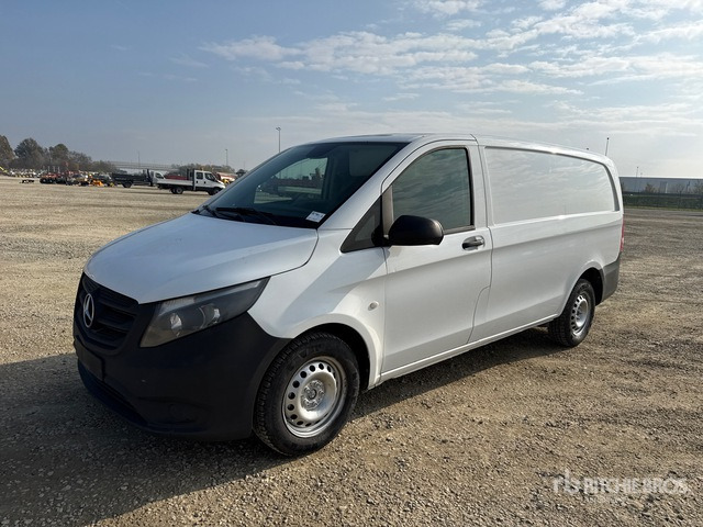 2016 Mercedes-Benz Vito Cargo Van - Камион сандучар: слика 1 2016 Mercedes-Benz Vito Cargo Van - Камион сандучар: слика 1