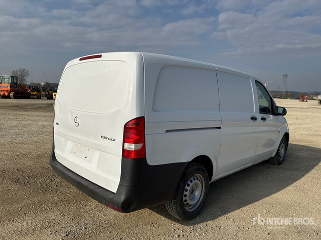 2016 Mercedes-Benz Vito Cargo Van - Камион сандучар: слика 4 2016 Mercedes-Benz Vito Cargo Van - Камион сандучар: слика 4