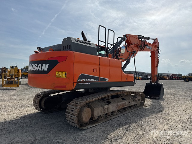 2017 Doosan DX235NLC-5 Escavatore cingolato - Багер гасеничар: слика 3 2017 Doosan DX235NLC-5 Escavatore cingolato - Багер гасеничар: слика 3