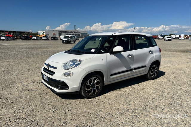 2017 Fiat 500L Autovettura - Автомобил: слика 2 2017 Fiat 500L Autovettura - Автомобил: слика 2
