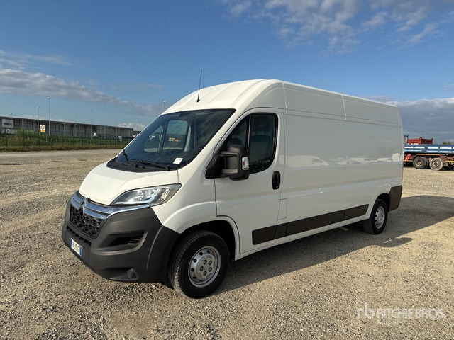 2018 Citroen Jumper 33 2.0BLUEHDI L3H2 130CV Van Truck - Товарно комбе: слика 2 2018 Citroen Jumper 33 2.0BLUEHDI L3H2 130CV Van Truck - Товарно комбе: слика 2