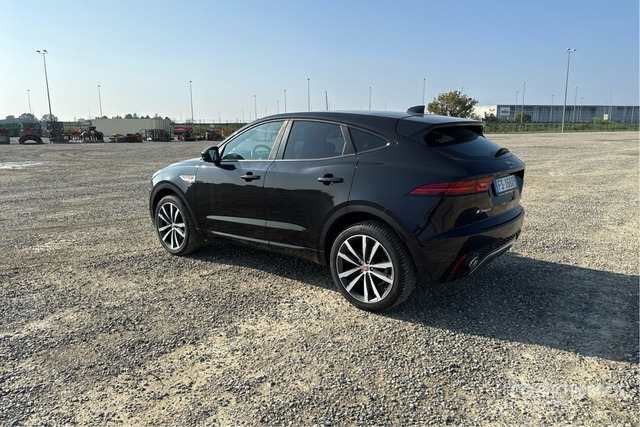 2018 Jaguar E Pace 2.0D I4 R-DYNAMIC SE 4WD 240CV SUV - SUV: слика 2 2018 Jaguar E Pace 2.0D I4 R-DYNAMIC SE 4WD 240CV SUV - SUV: слика 2