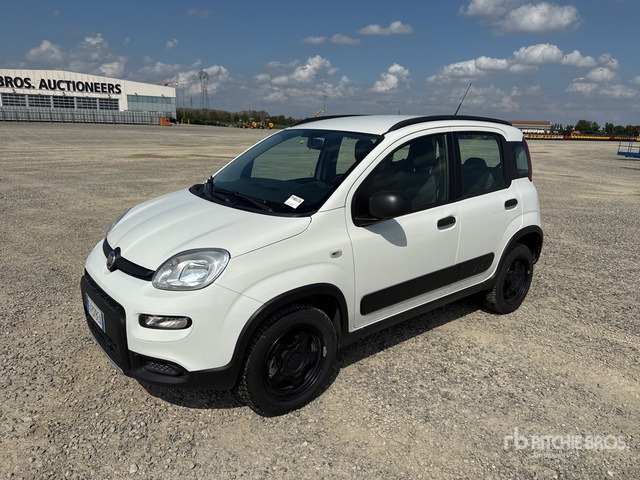 2019 Fiat Panda Autovettura - Автомобил: слика 2 2019 Fiat Panda Autovettura - Автомобил: слика 2