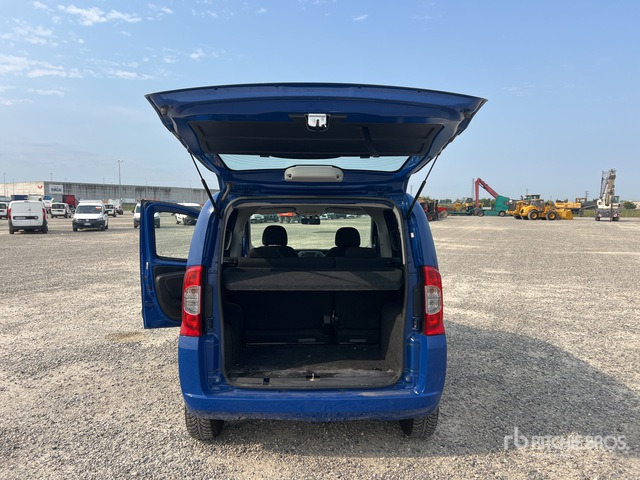 2019 Fiat Qubo Autocarro furgonato - Комби со двојна кабина: слика 5 2019 Fiat Qubo Autocarro furgonato - Комби со двојна кабина: слика 5