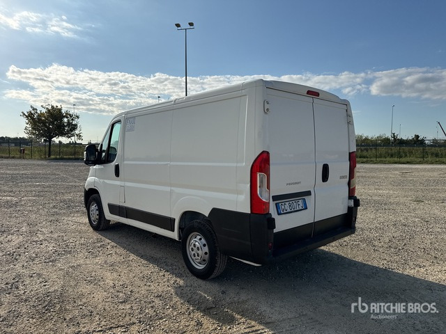 2020 Peugeot Boxer 2.2HDI L1H1 Refrigerated Truck - Мало комбе: слика 4 2020 Peugeot Boxer 2.2HDI L1H1 Refrigerated Truck - Мало комбе: слика 4
