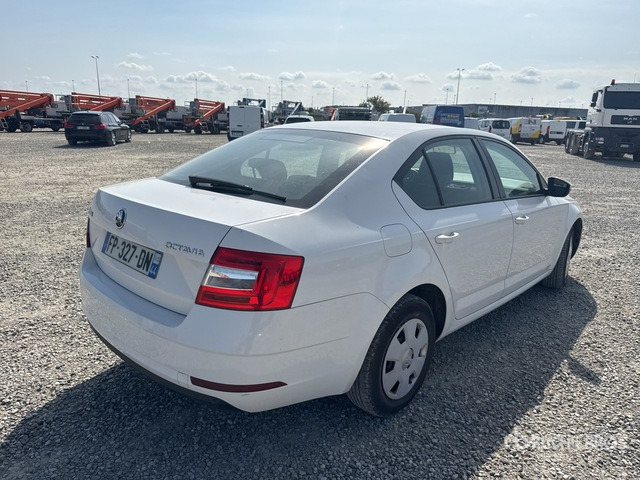 2020 Skoda Octavia Automobile - Автомобил: слика 3 2020 Skoda Octavia Automobile - Автомобил: слика 3